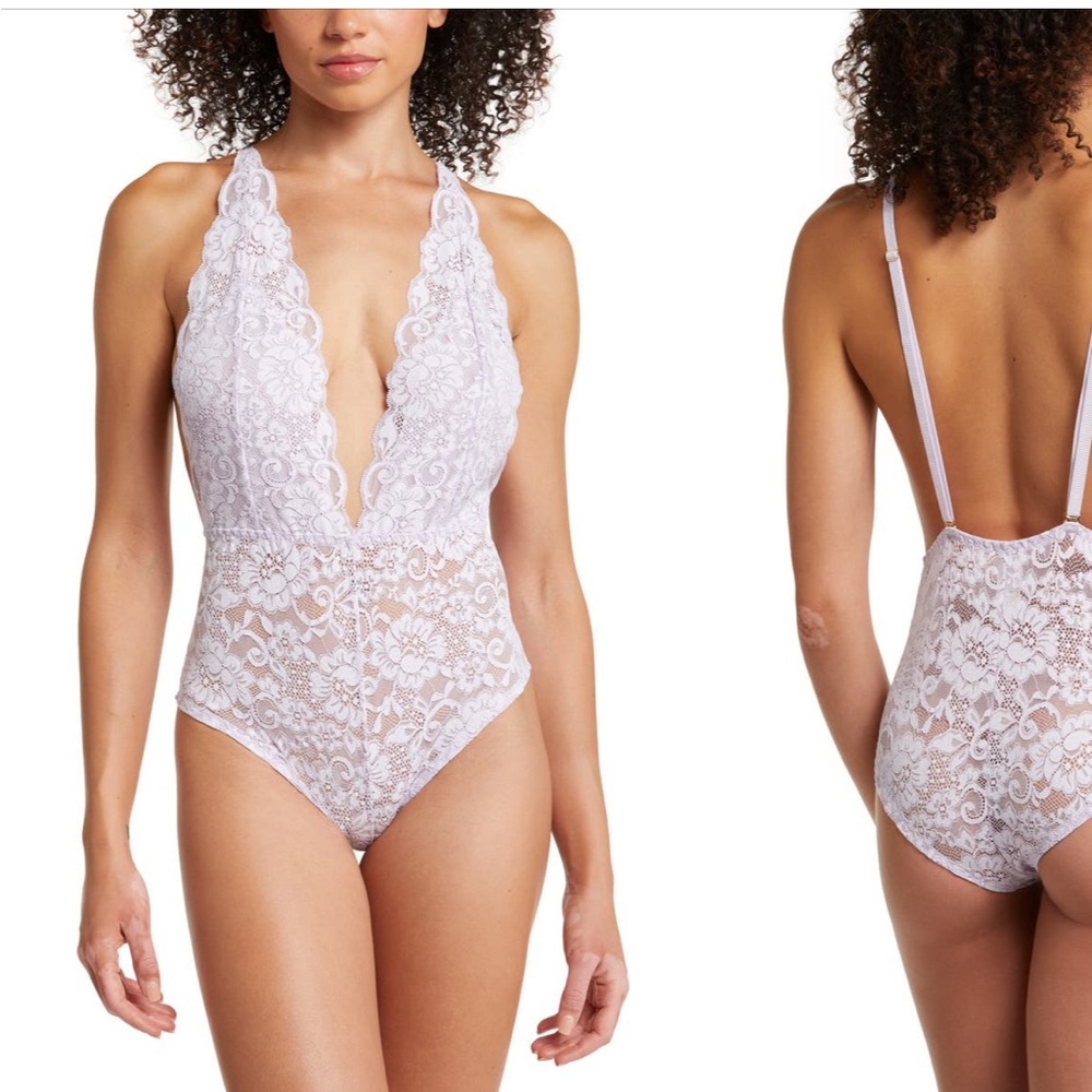 NWOT Small HAH Comin’ in Haht Lace Bodysuit